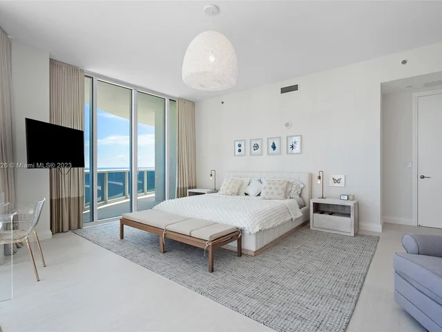15901 Collins Ave # 1601, Sunny Isles Beach FL 33160