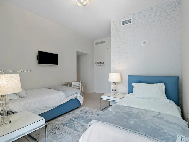 15901 Collins Ave # 1601, Sunny Isles Beach FL 33160