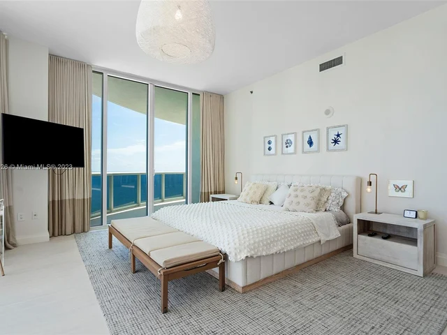 15901 Collins Ave # 1601, Sunny Isles Beach FL 33160