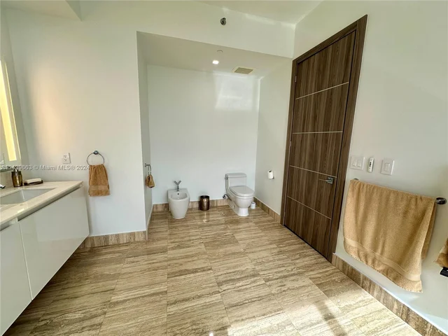 16001 Collins Ave # 3006, Sunny Isles Beach FL 33160