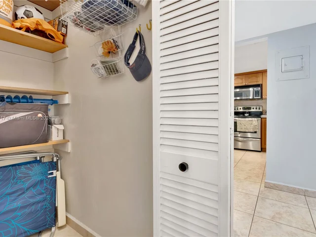 401 Ocean Dr # 324, Miami Beach FL 33139