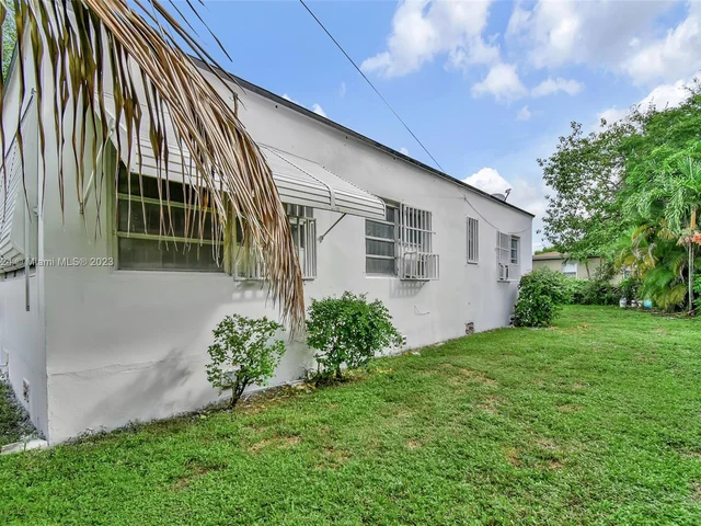 4921 NW 6th Ave, Miami FL 33127