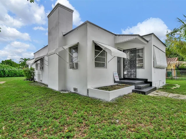 4921 NW 6th Ave, Miami FL 33127