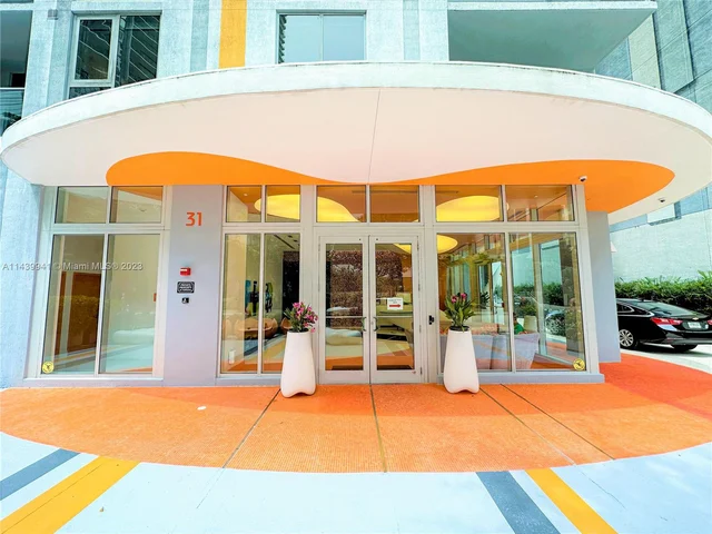 31 SE 6th St # 703, Miami FL 33131