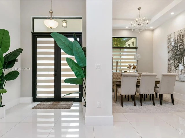 6610 SW 93rd Ave, Miami FL 33173