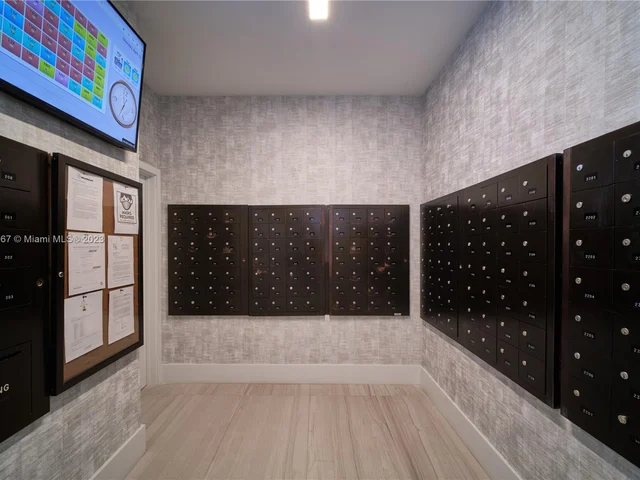 2301 S Ocean Dr # 306, Hollywood FL 33019