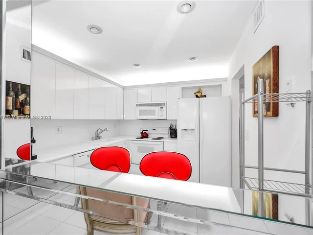 2301 S Ocean Dr # 306, Hollywood FL 33019