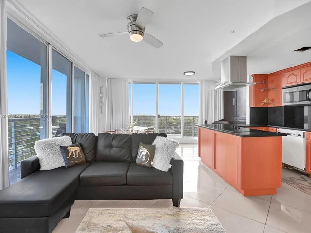 1720 Harrison St # 14E, Hollywood FL 33020