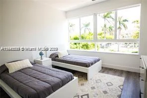 2453 NE 135th St # 2453, North Miami FL 33181