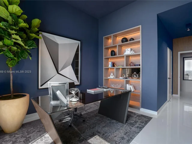 68 SE 6th Street, Miami FL 33131