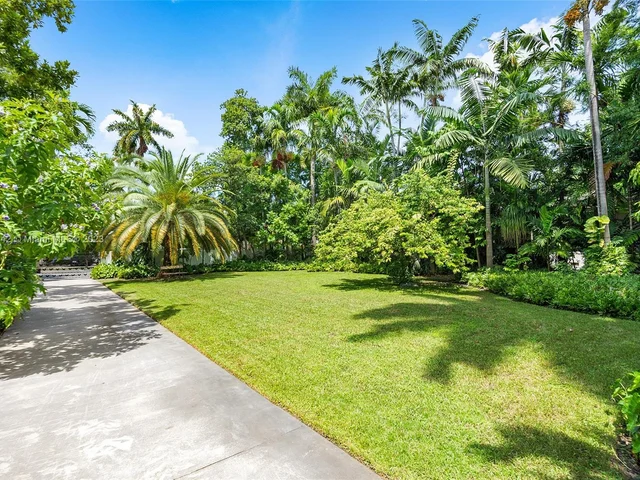 634 NE 56 ST, Miami FL 33137