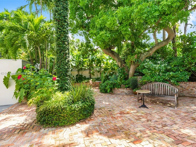 634 NE 56 ST, Miami FL 33137