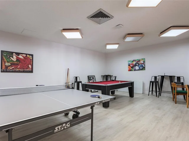 1912 S Ocean Dr # 11D, Hallandale Beach FL 33009