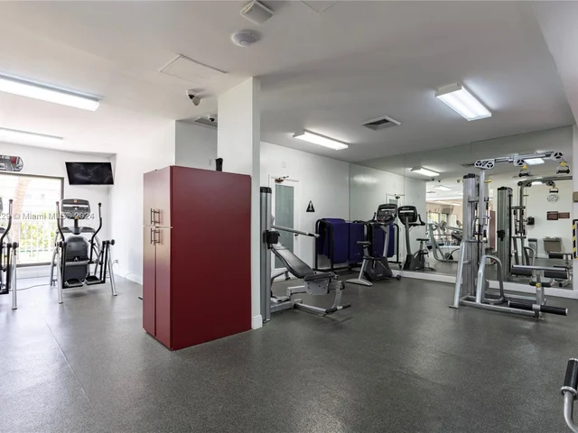 1912 S Ocean Dr # 11D, Hallandale Beach FL 33009