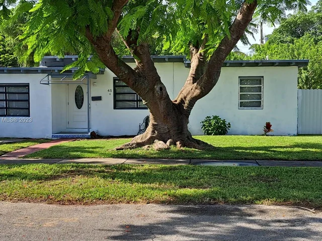 45 NW 127th St, North Miami FL 33168