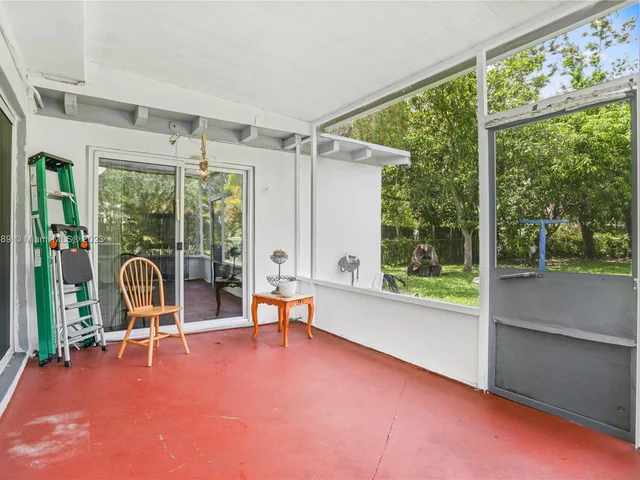 45 NW 127th St, North Miami FL 33168