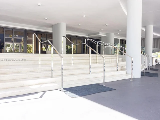 9 Island Ave # 2210, Miami Beach FL 33139