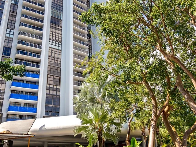 9 Island Ave # 2210, Miami Beach FL 33139