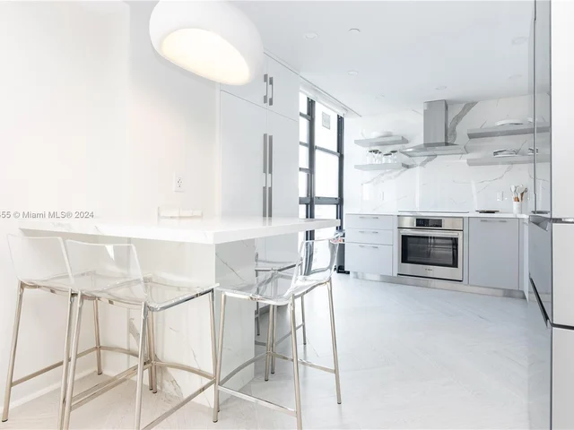 9 Island Ave # 2210, Miami Beach FL 33139