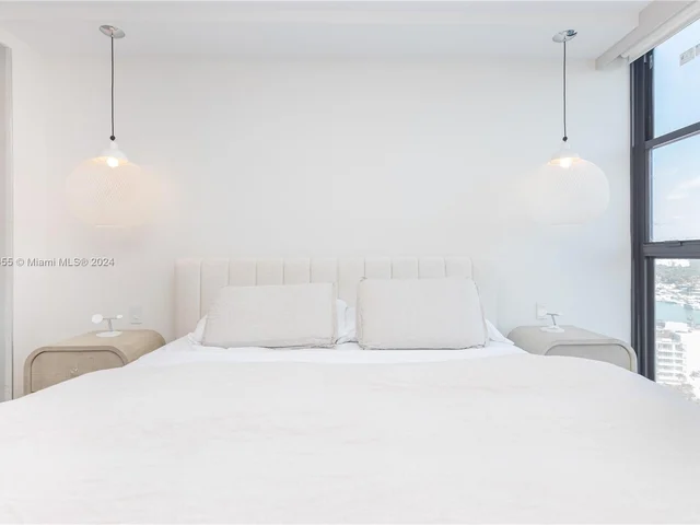 9 Island Ave # 2210, Miami Beach FL 33139