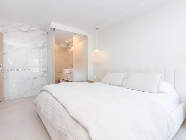 9 Island Ave # 2210, Miami Beach FL 33139