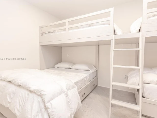 9 Island Ave # 2210, Miami Beach FL 33139