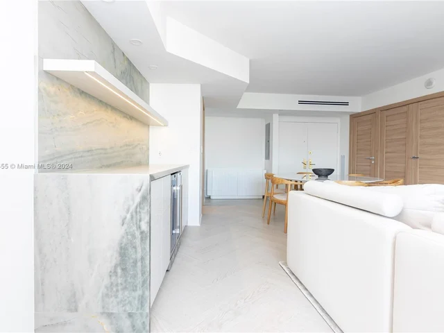 9 Island Ave # 2210, Miami Beach FL 33139