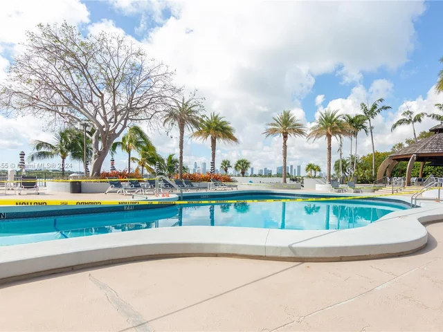 9 Island Ave # 2210, Miami Beach FL 33139