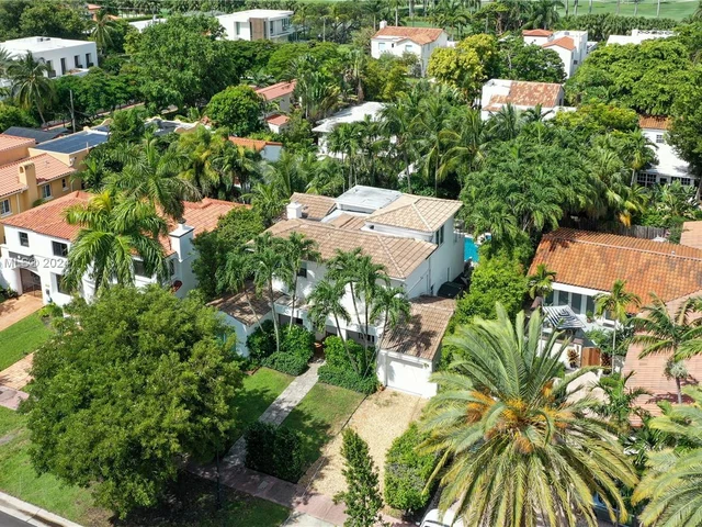 5828 Pine Tree Dr, Miami Beach FL 33140