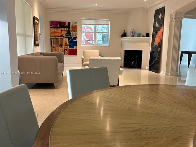 5828 Pine Tree Dr, Miami Beach FL 33140