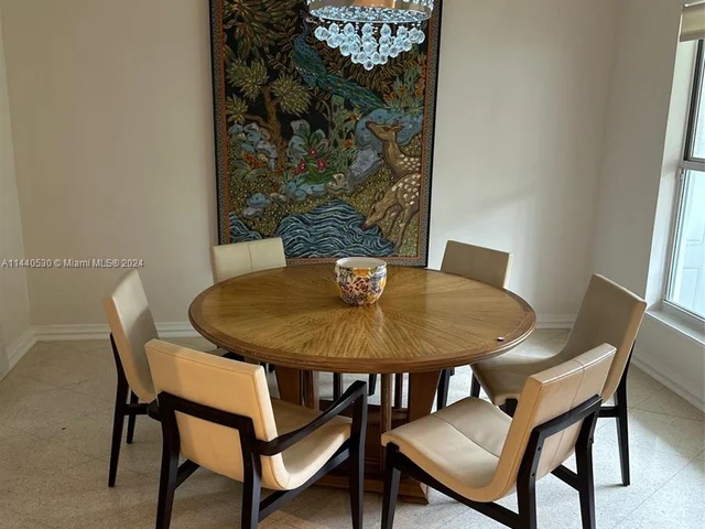 5828 Pine Tree Dr, Miami Beach FL 33140