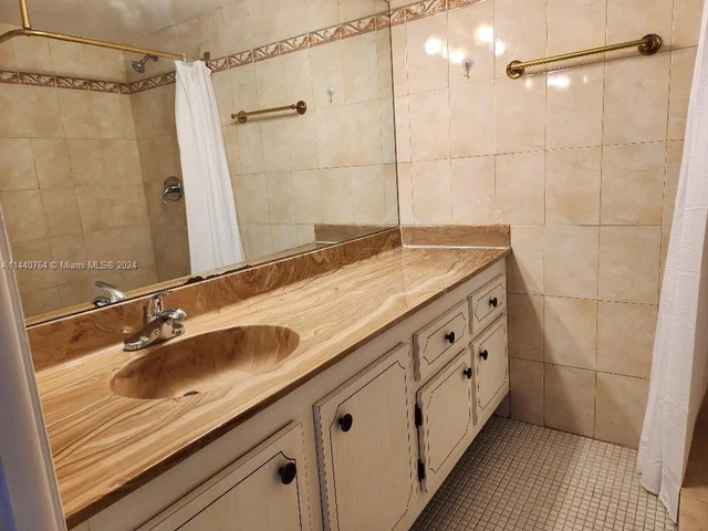 5801 NW 62nd Ave # 202, Tamarac FL 33319