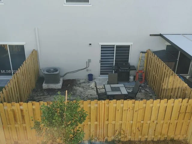 1766 SE 26th Rd # 1766, Homestead FL 33035