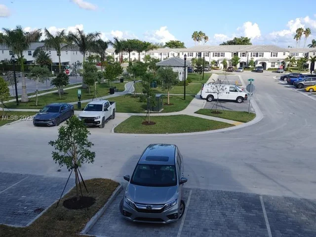 1766 SE 26th Rd # 1766, Homestead FL 33035