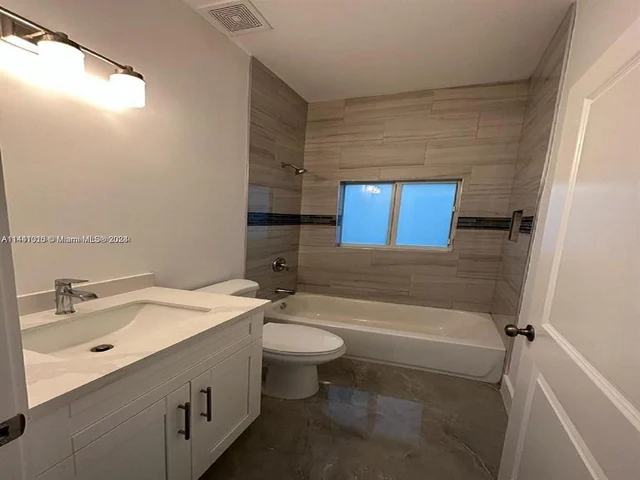 3080 NW 11 St, Fort Lauderdale FL 33311