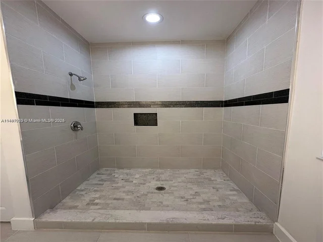 3080 NW 11 St, Fort Lauderdale FL 33311