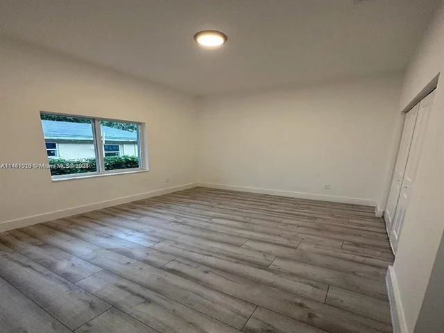 3080 NW 11 St, Fort Lauderdale FL 33311