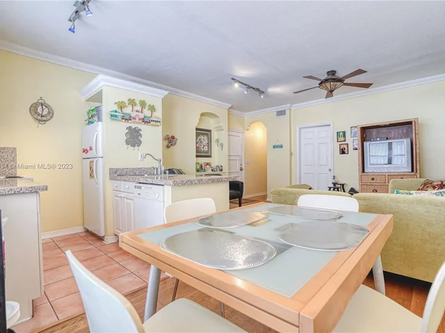 1027 Pennsylvania Ave # 103, Miami Beach FL 33139