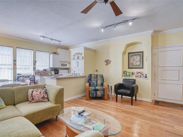 1027 Pennsylvania Ave # 103, Miami Beach FL 33139