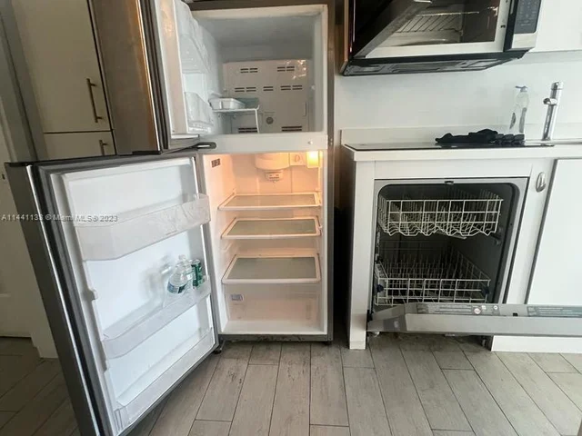 1601 Meridian Ave # 203, Miami Beach FL 33139