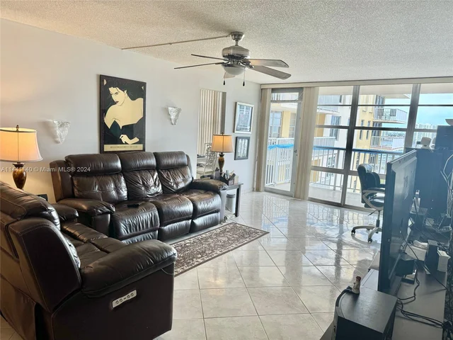 231 174th St # 1816, Sunny Isles Beach FL 33160