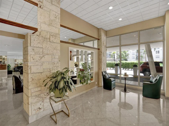 231 174th St # 1816, Sunny Isles Beach FL 33160