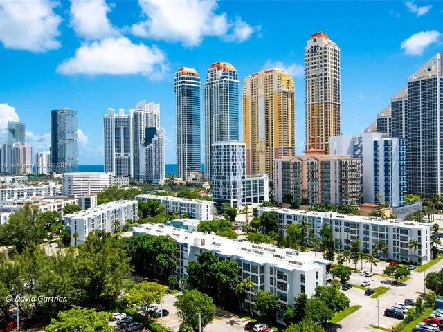 231 174th St # 1816, Sunny Isles Beach FL 33160