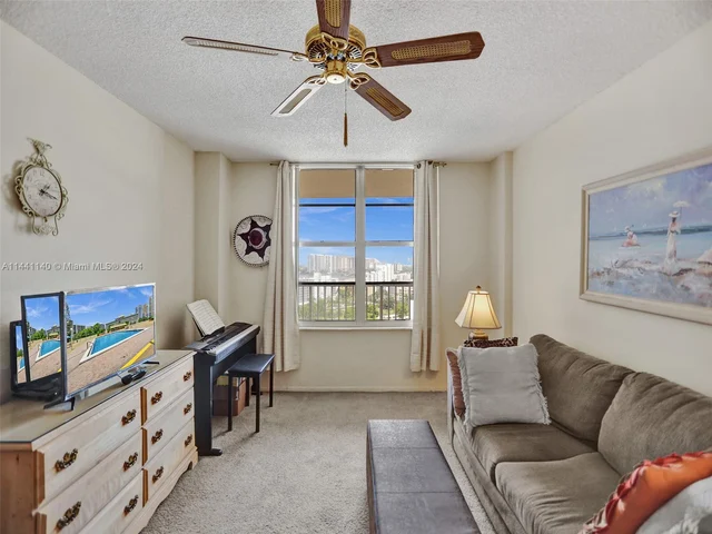 231 174th St # 1816, Sunny Isles Beach FL 33160