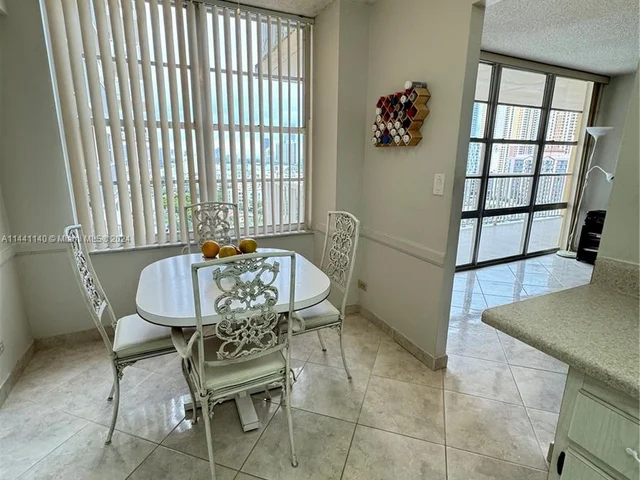 231 174th St # 1816, Sunny Isles Beach FL 33160