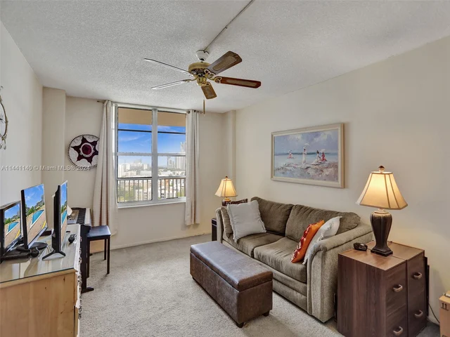 231 174th St # 1816, Sunny Isles Beach FL 33160