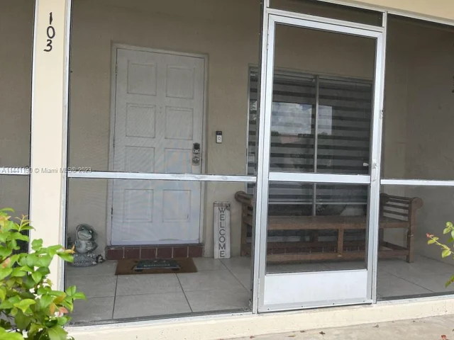 5387 SW 40th Ave # 103, Dania Beach FL 33314