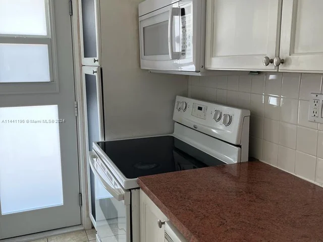 240 Galen Dr # 205, Key Biscayne FL 33149