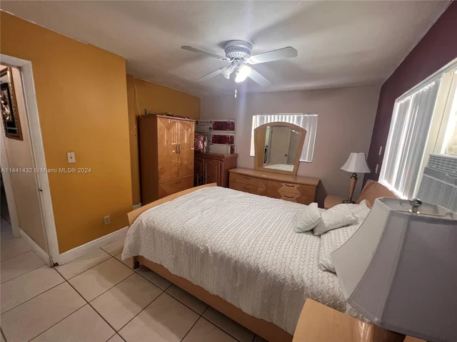 1720 SW 92nd Ct, Miami FL 33165