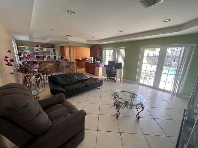 1720 SW 92nd Ct, Miami FL 33165